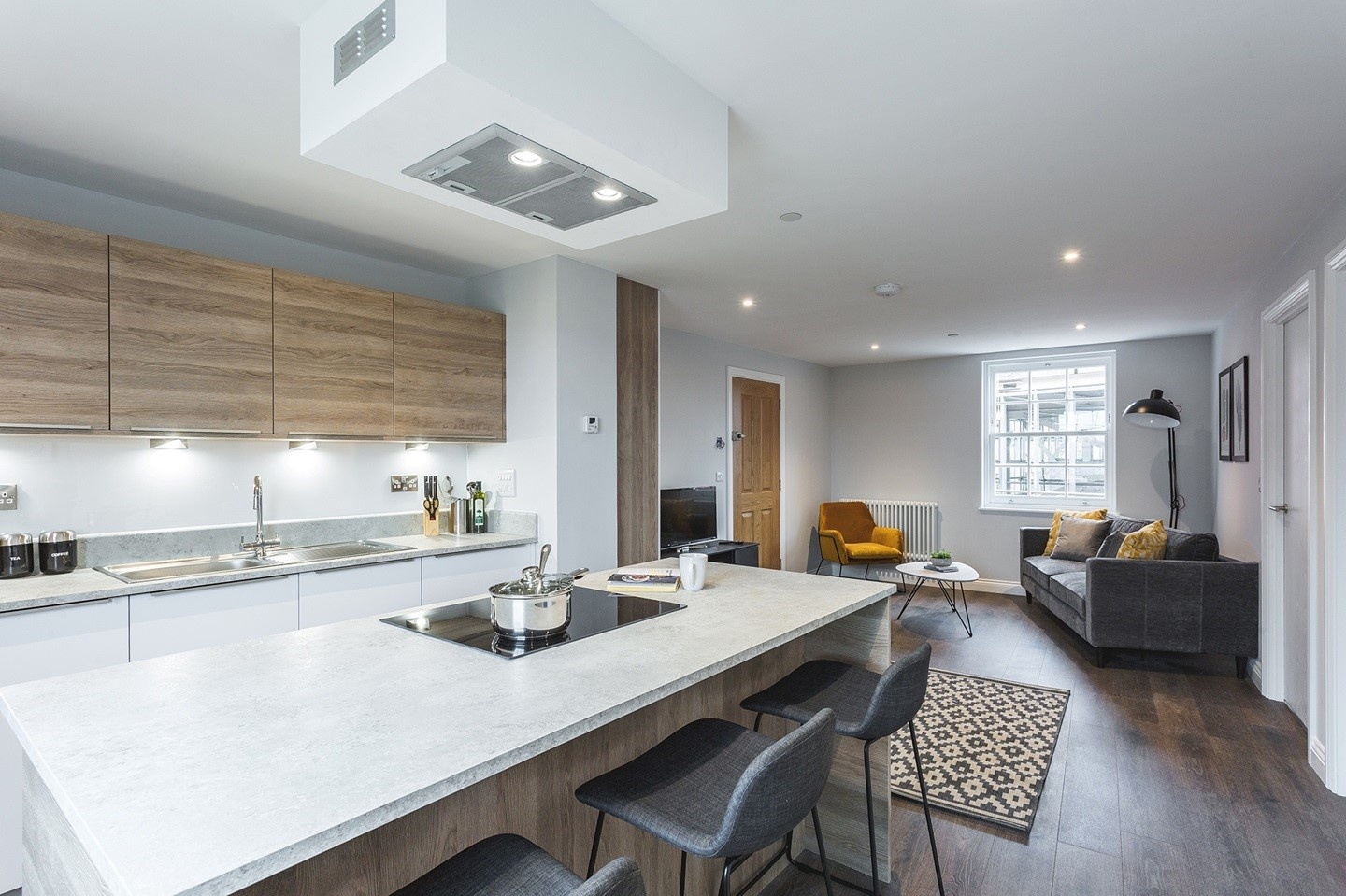 Additional image 2 of 2 Bed Flat, King's Crescent Apartments, DE1, N1 7GU