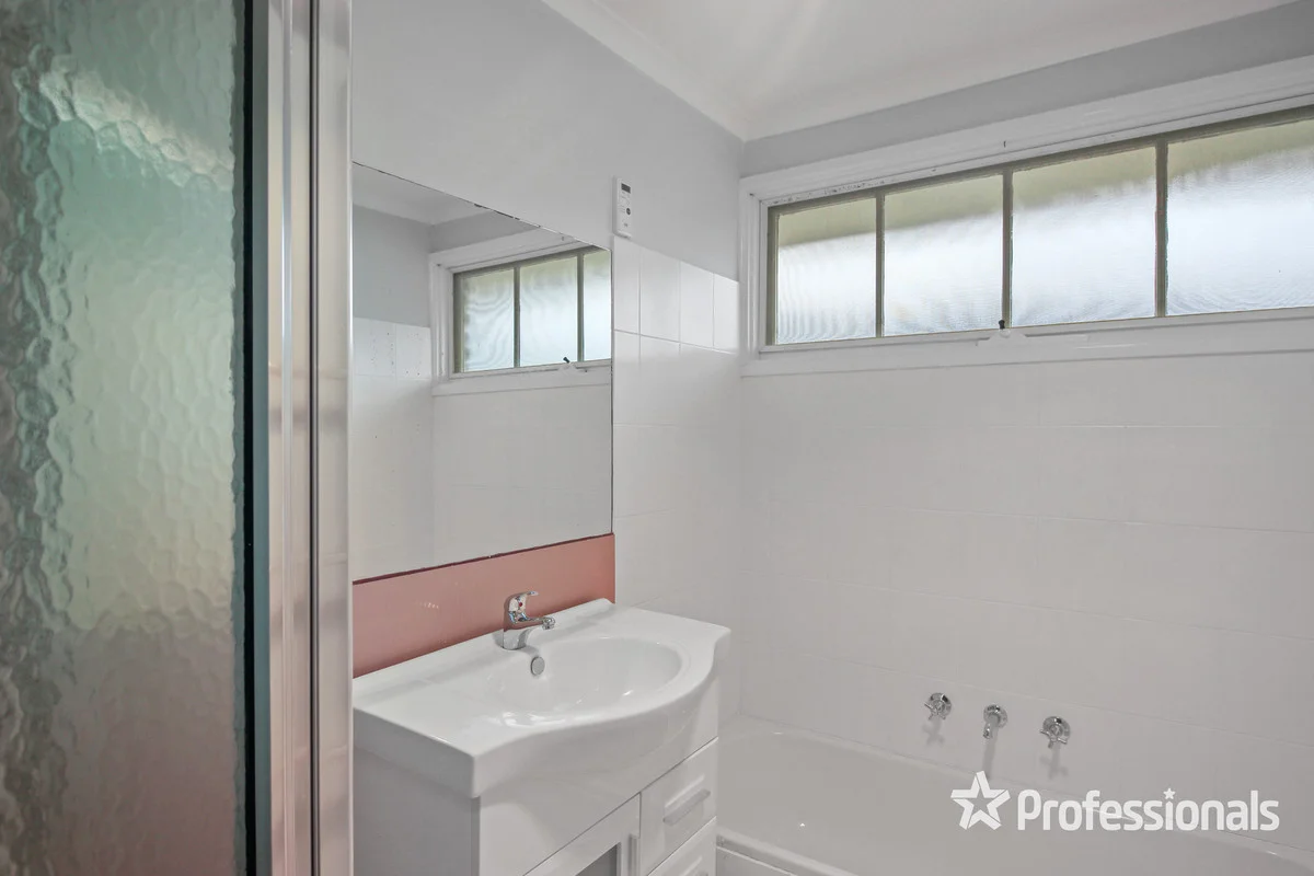 Additional image 13 of 6 Nandina Avenue, Lake Albert NSW 2650