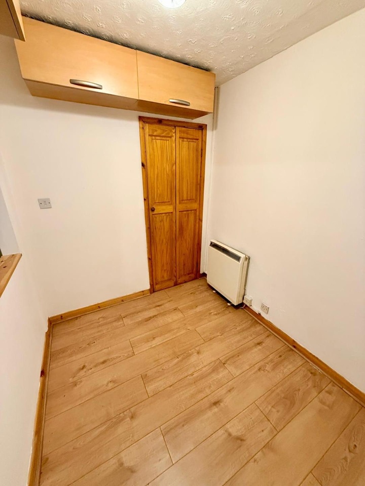 Studio Flat, Reading, RG1, N1 7GU photo 4