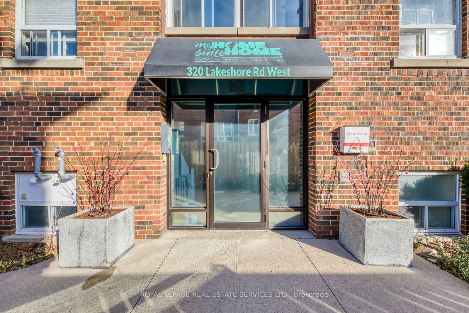 Additional image 3 of 320 Lakeshore Road W, Mississauga, ON, L5H 1G8