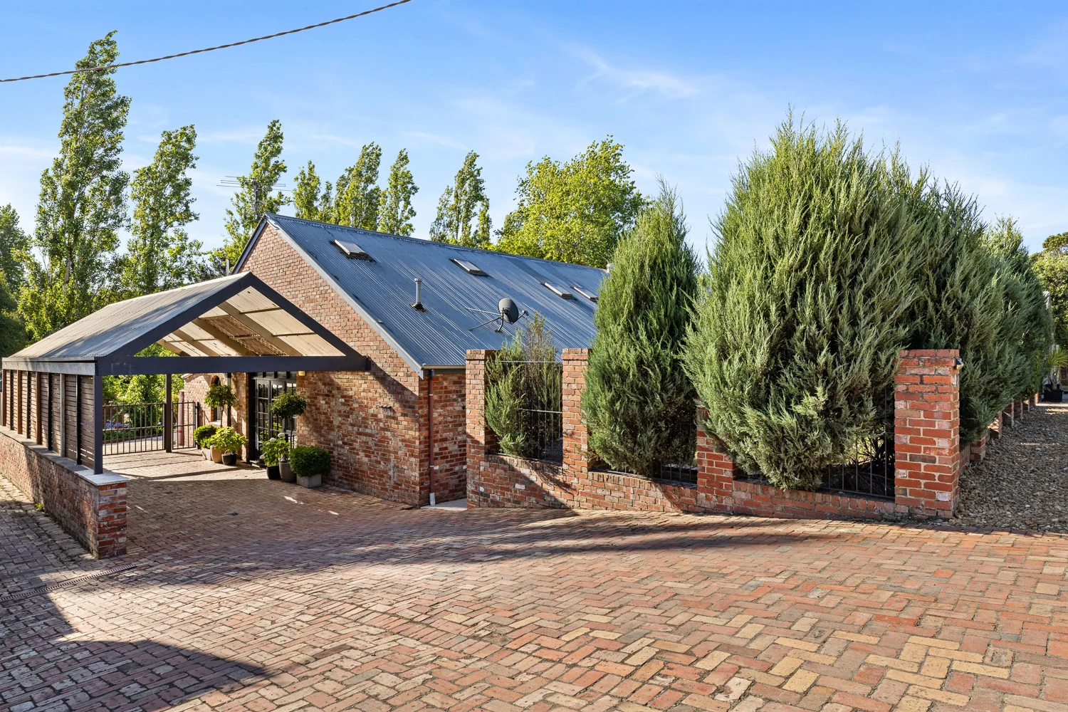 420 Larter Street, Golden Point VIC 3350