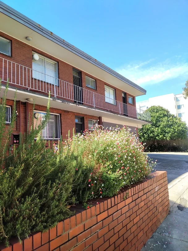 6/250 Glenlyon Road, Brunswick East VIC 3057