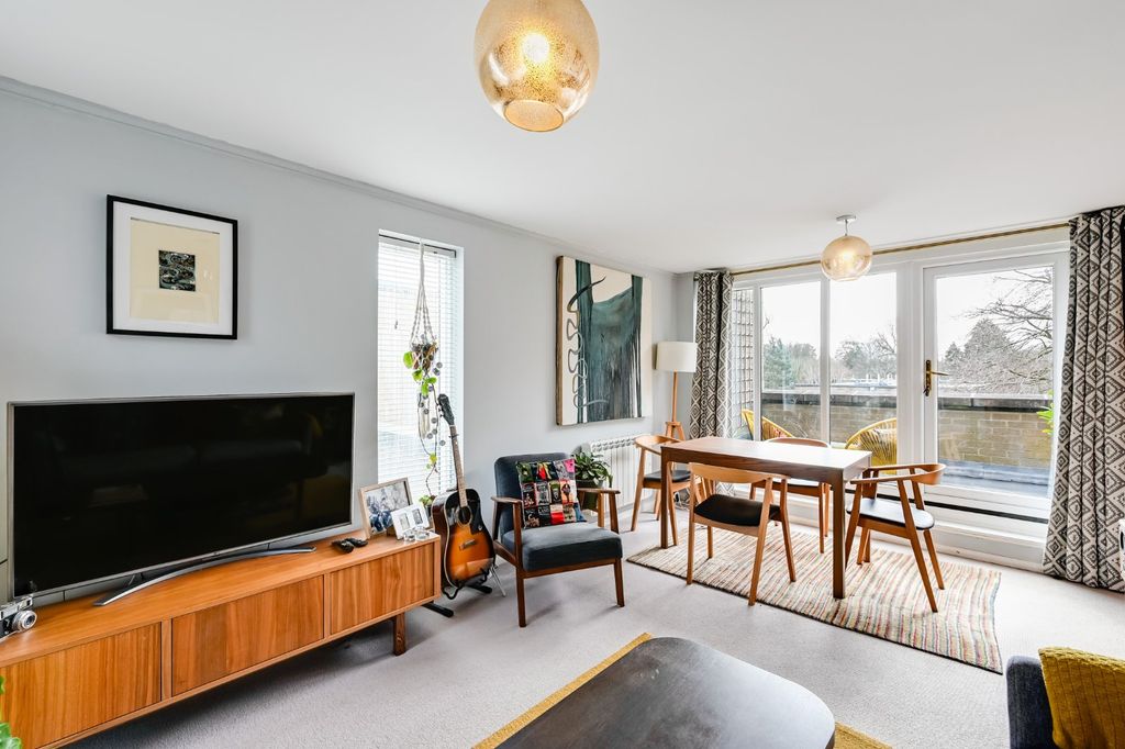 Additional image 4 of 2 bed flat for saleOuse Lea, Shipton Road, York YO30