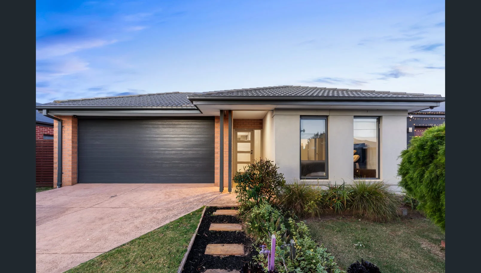 18 Eaton Rd, Mount Duneed VIC 3217