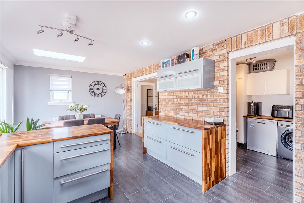 Additional image 10 of 3 bed detached house for saleSilver Firs, Motherwell ML1
