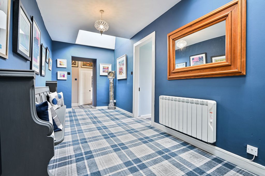 Additional image 6 of 3 bed flat for saleUpper Davaar, 75 High Street, Biggar ML12