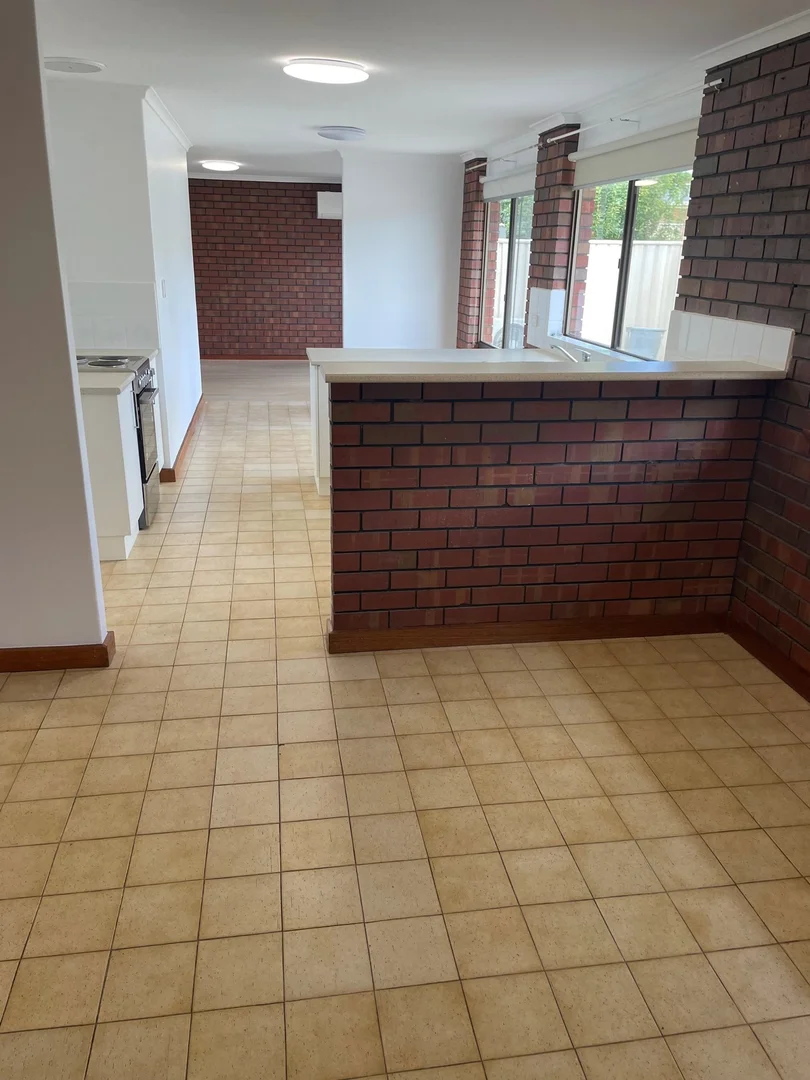 Additional image 6 of 2/8 Darley Road, Paradise SA 5075