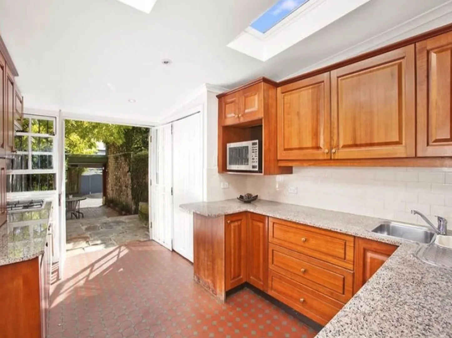 24 Darling St, Glebe NSW 2037 photo 3