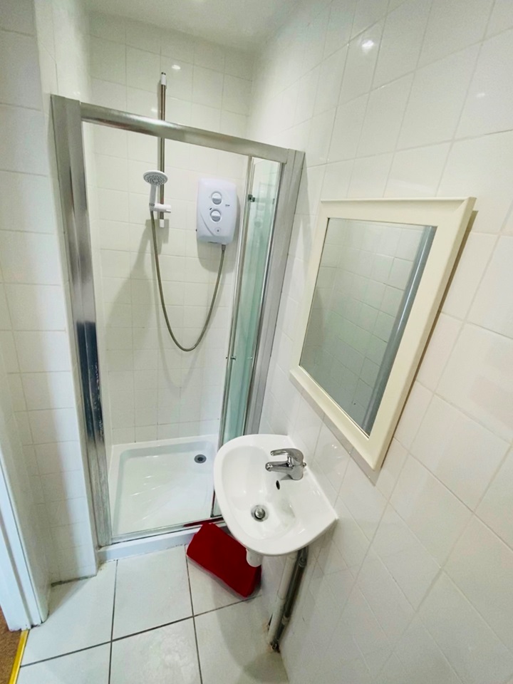 Additional image 21 of 6 Bed Semi-Detached House, Harefied Road, SO17, N1 7GU