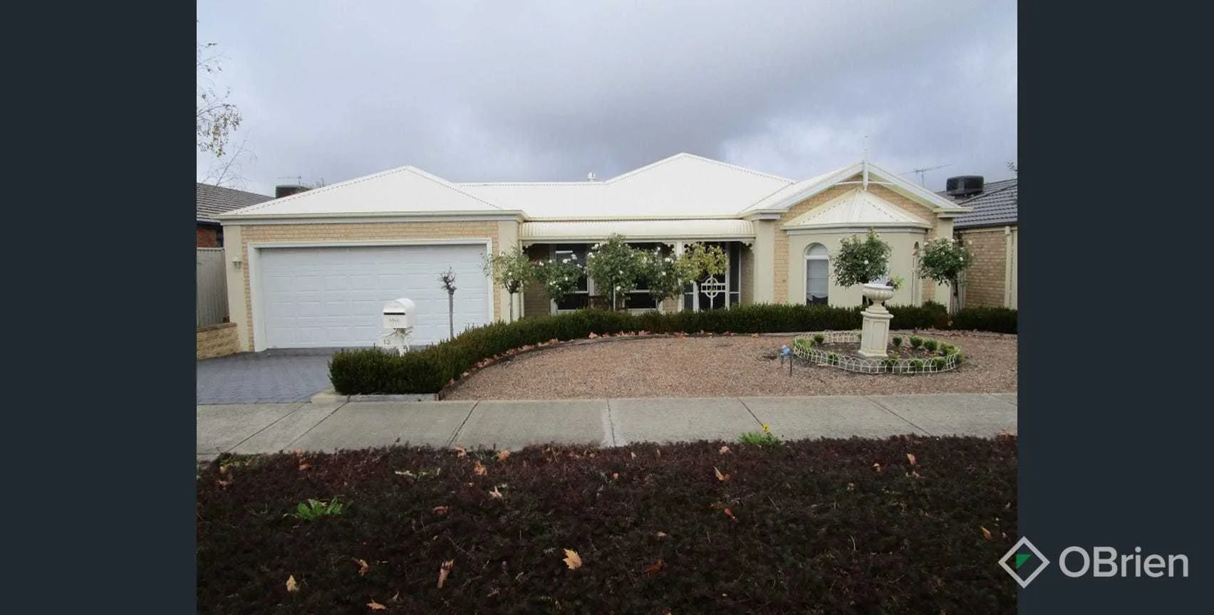 13 Cuthbert Drive, Hillside VIC 3037