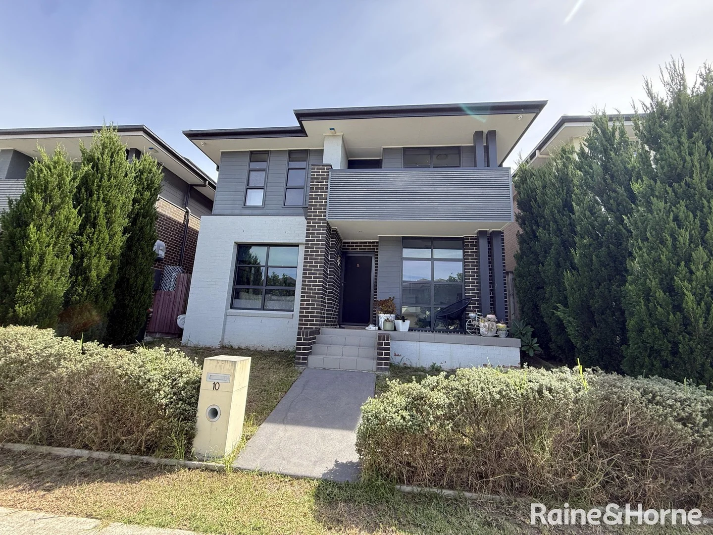 10 Schuppan Street, Oran Park NSW 2570