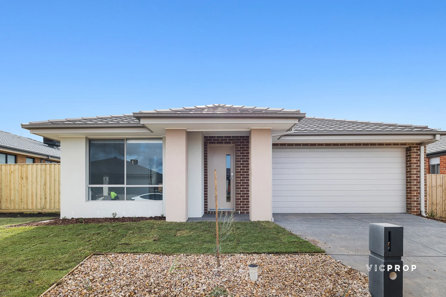 5 Nivea Street, Mambourin VIC 3024