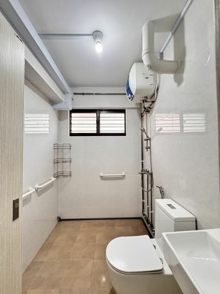Additional image 11 of 418 Hougang Avenue 8