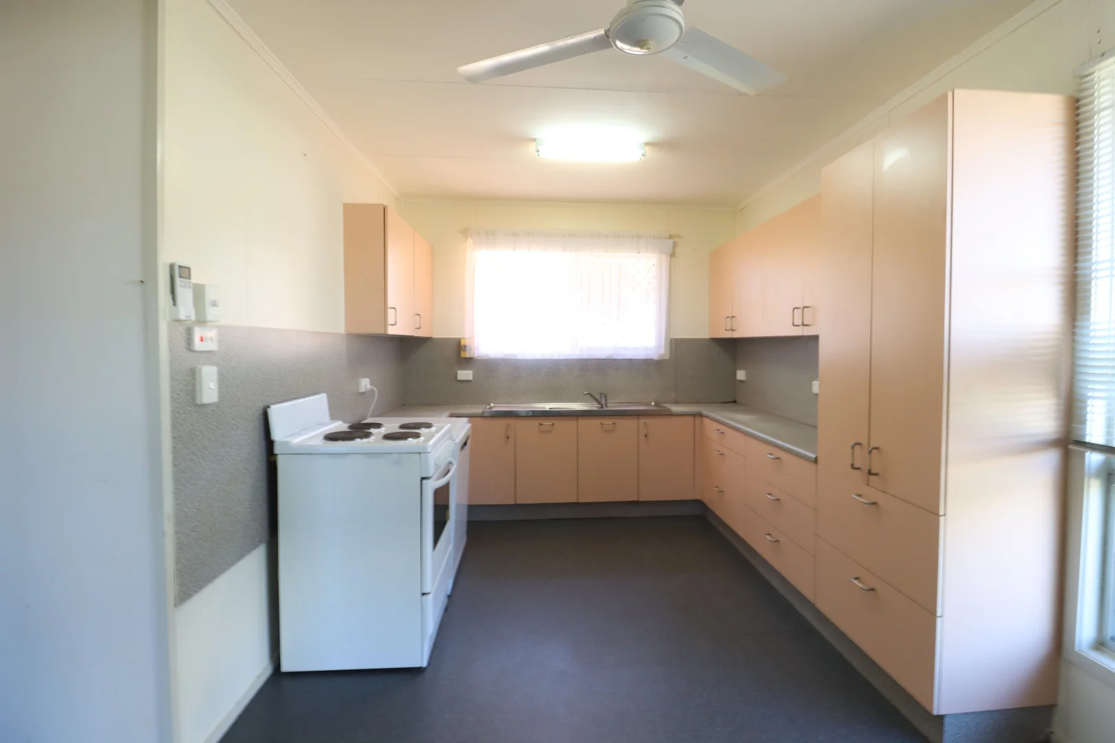 Additional image 2 of 10 Rosella Ave, Mount Isa QLD 4825