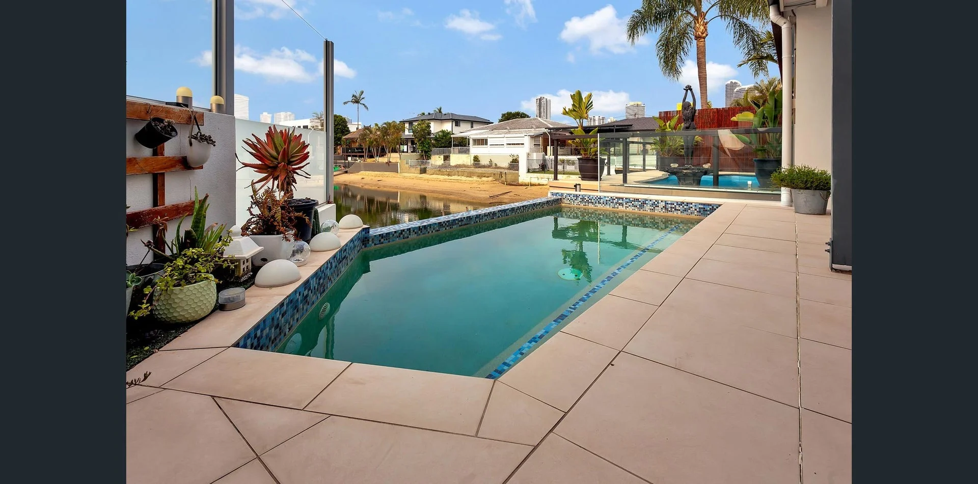 1/29 Merrimac Boulevard, Broadbeach Waters QLD 4218