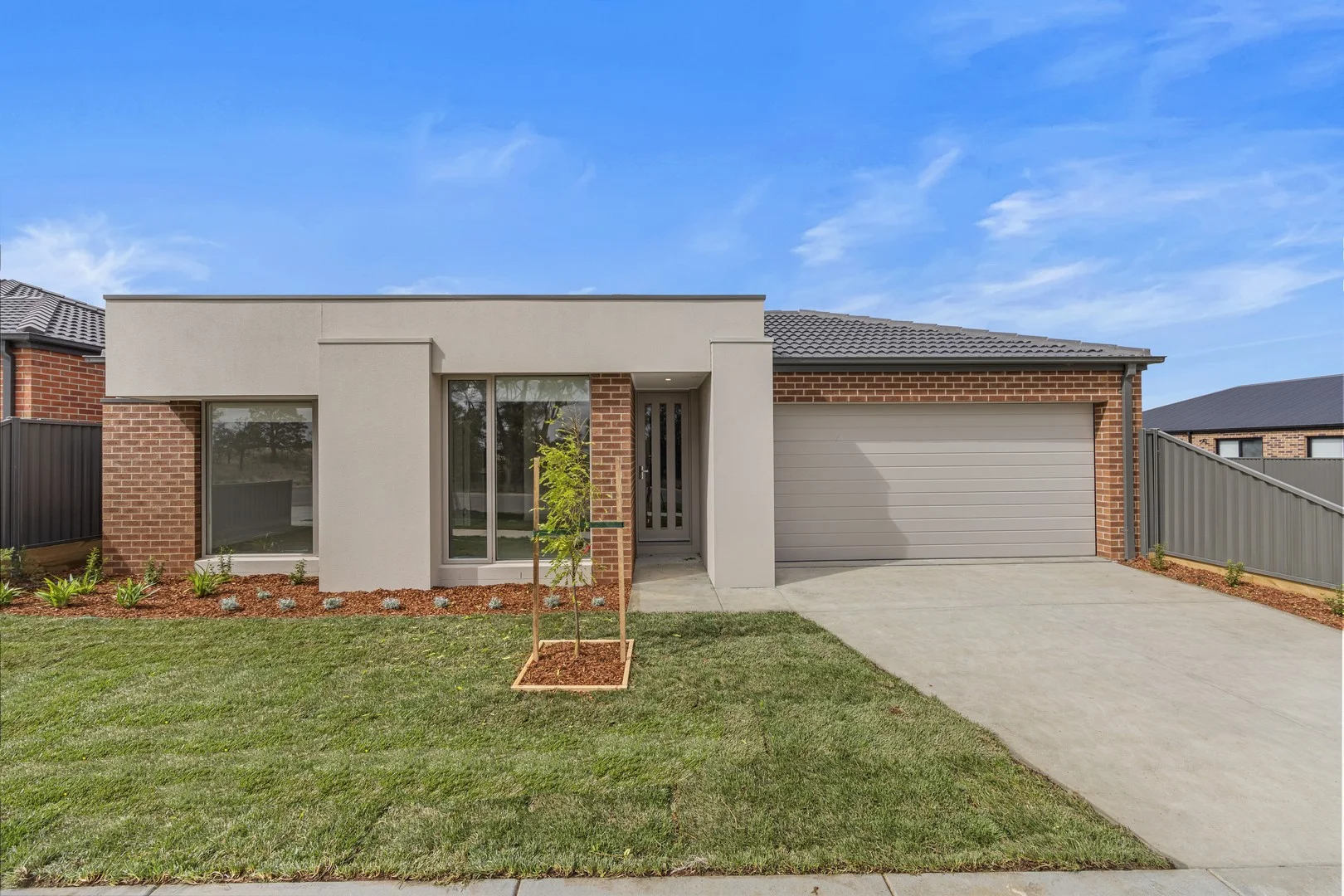 34 Thurling Parade, Lucas VIC 3350