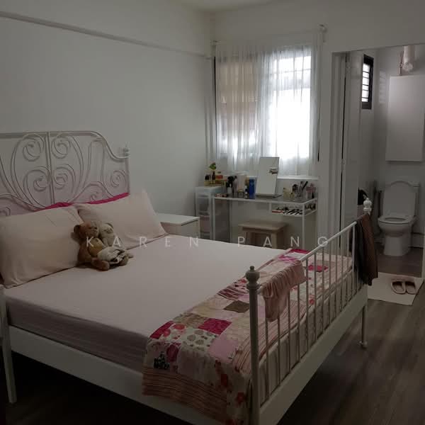 319 Clementi Avenue 4 photo 2