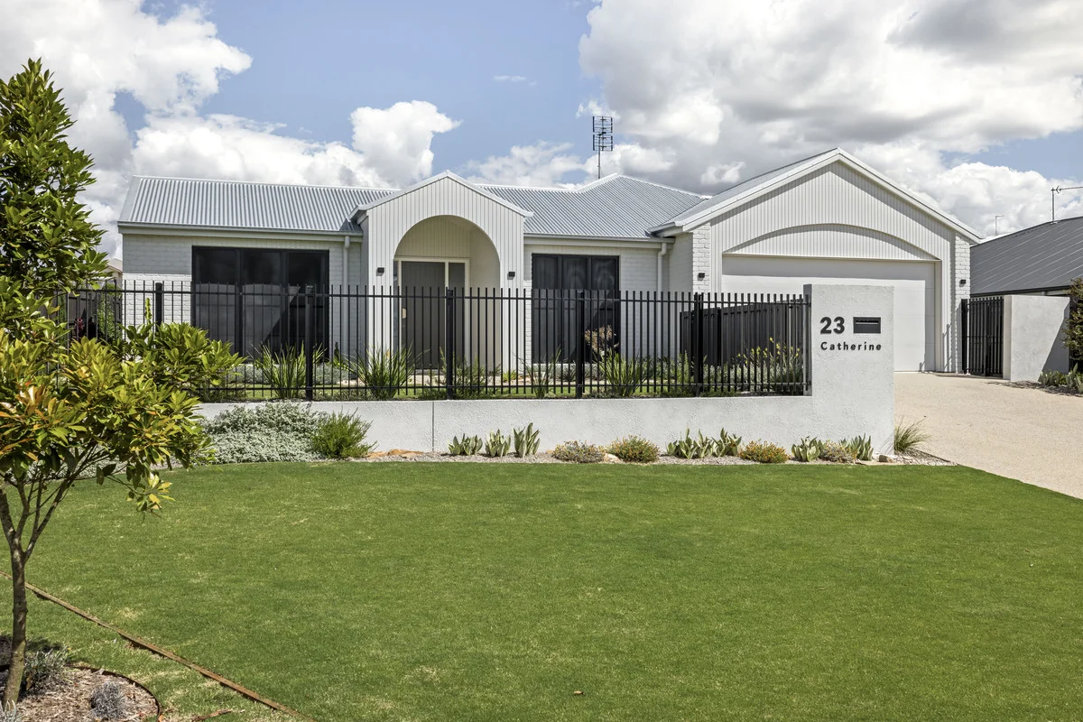 23 Catherine Circuit, Middle Ridge QLD 4350