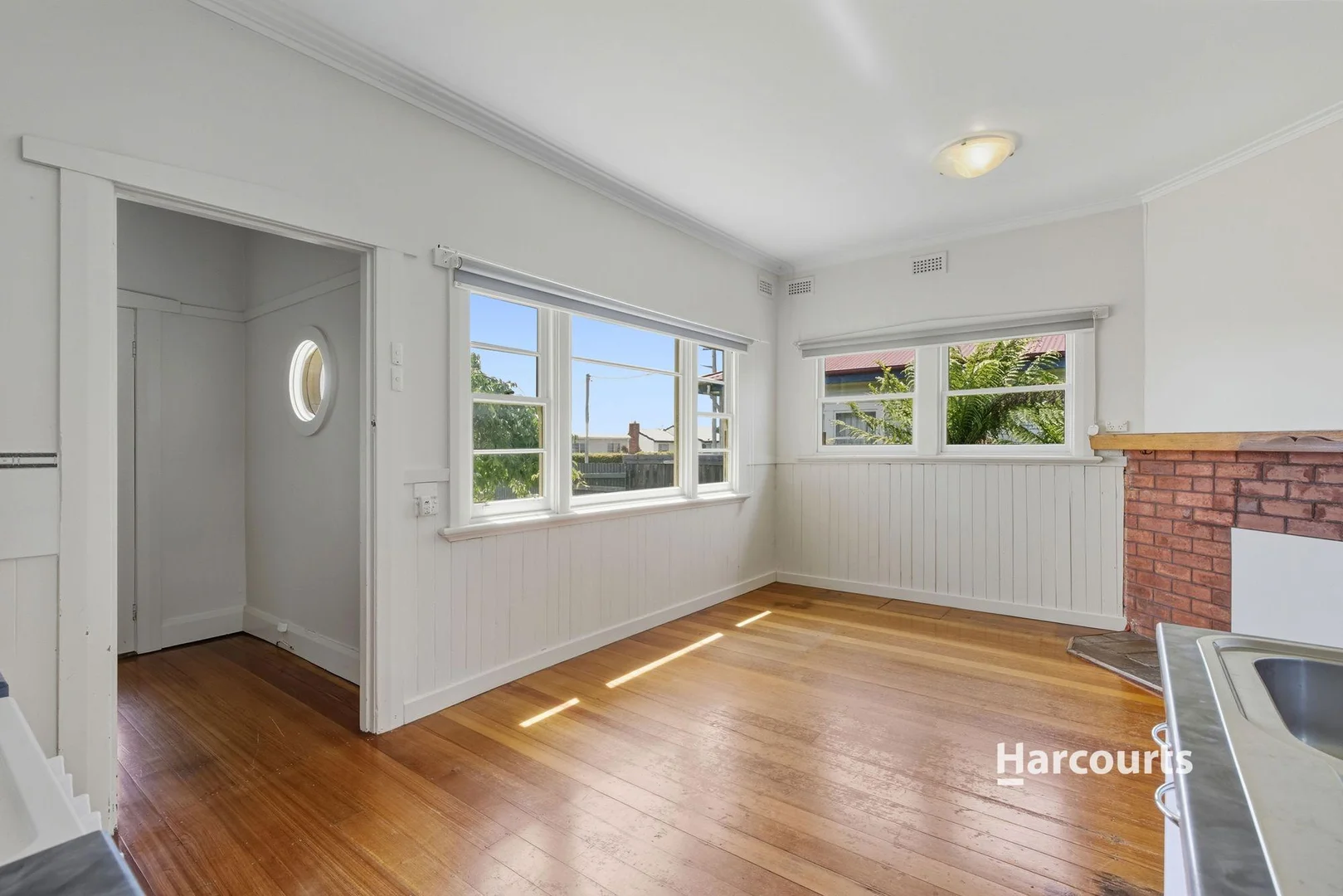 Additional image 5 of 1/135 Oldaker Street, Devonport TAS 7310