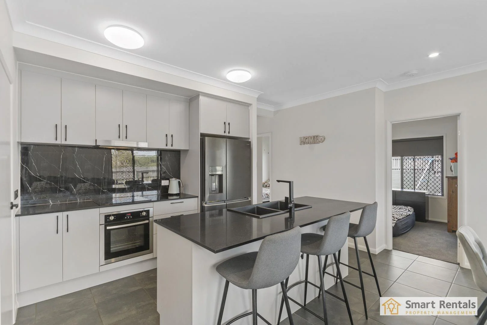 23 Shale Circuit, Cosgrove QLD 4818 photo 3