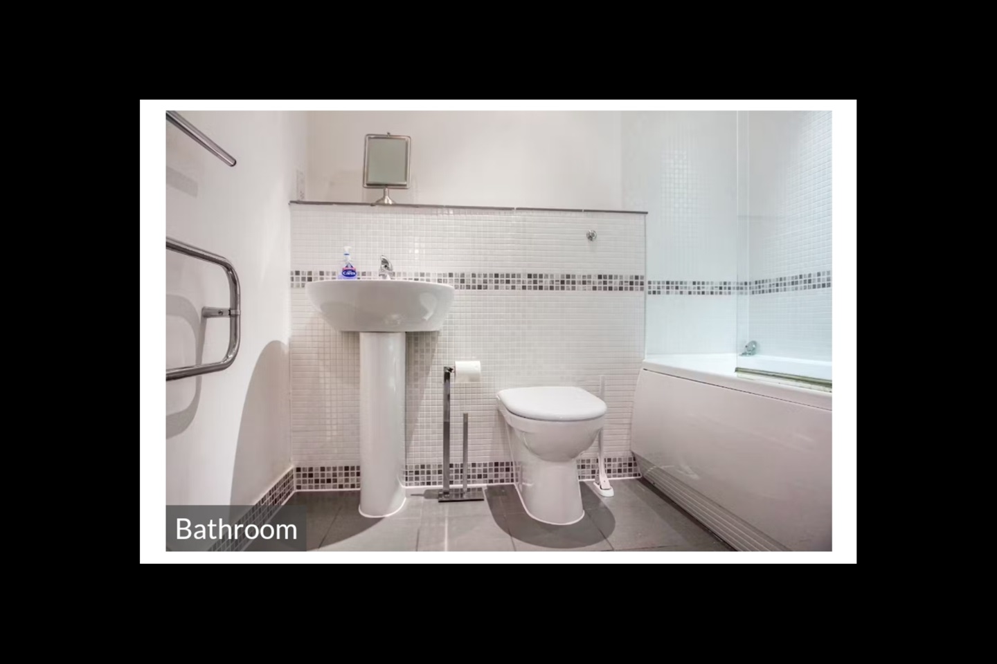 2 Bed Flat, Water Street, M3, N1 7GU photo 2