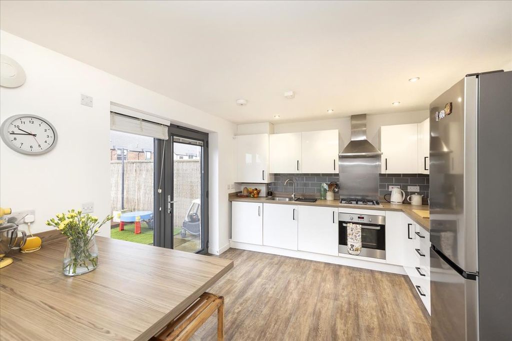 Additional image 7 of 4 bed semi-detached house for sale6 Wester Suttieslea Path, Newtongrange EH22