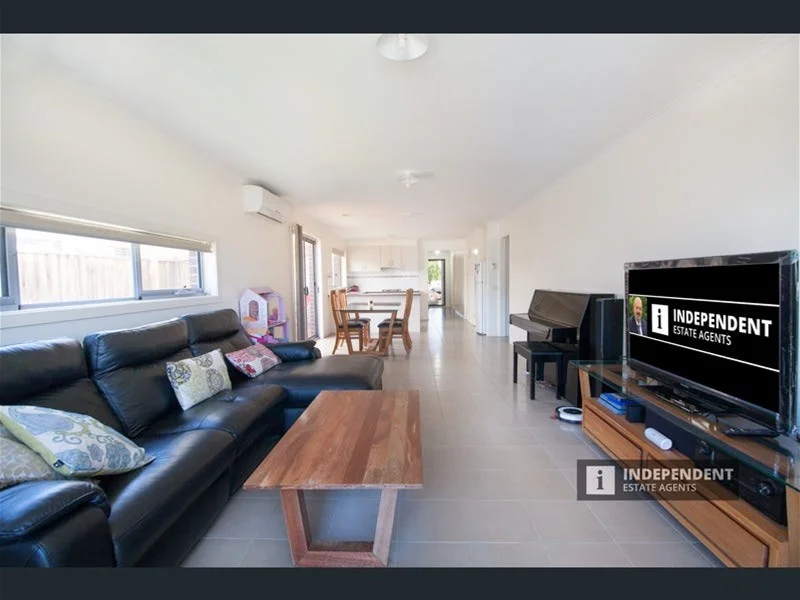 Additional image 2 of 17 Evesham Street, Cranbourne North VIC 3977