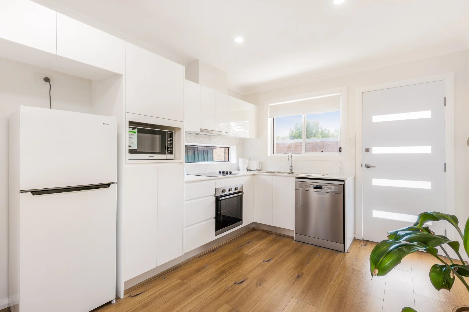 Additional image 3 of 163a Waratah Street, Sutherland NSW 2232