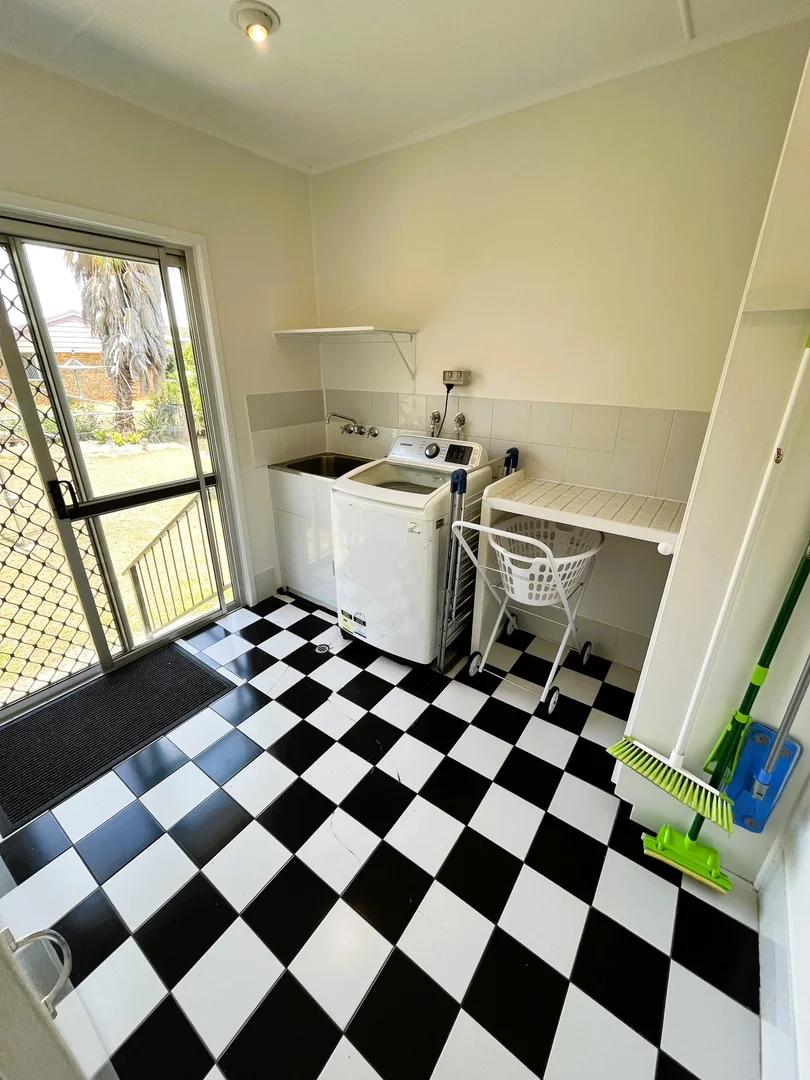 Additional image 12 of 11 Evelyn Street, Lammermoor QLD 4703