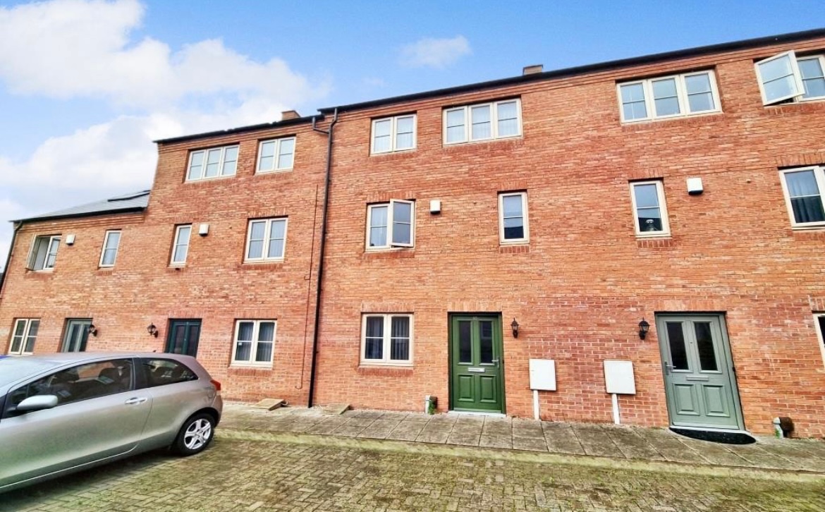 5 Bed Terraced House, Kilby Mews, CV1, N1 7GU