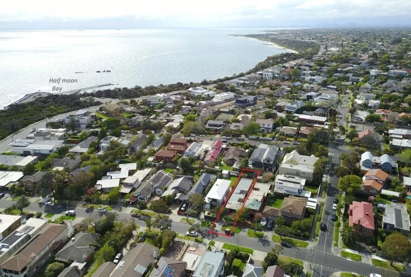 Additional image 17 of 19 Seaview Cres, Black Rock VIC 3193