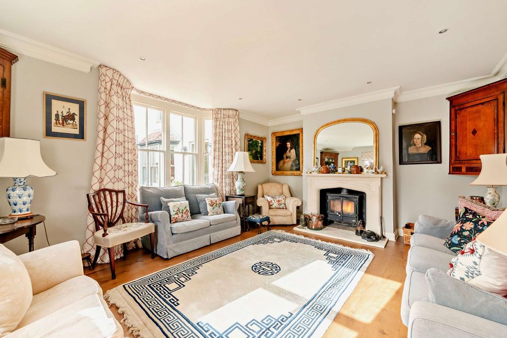 Additional image 6 of 6 bed detached house for saleWestbrook, Newbury, Berkshire RG20