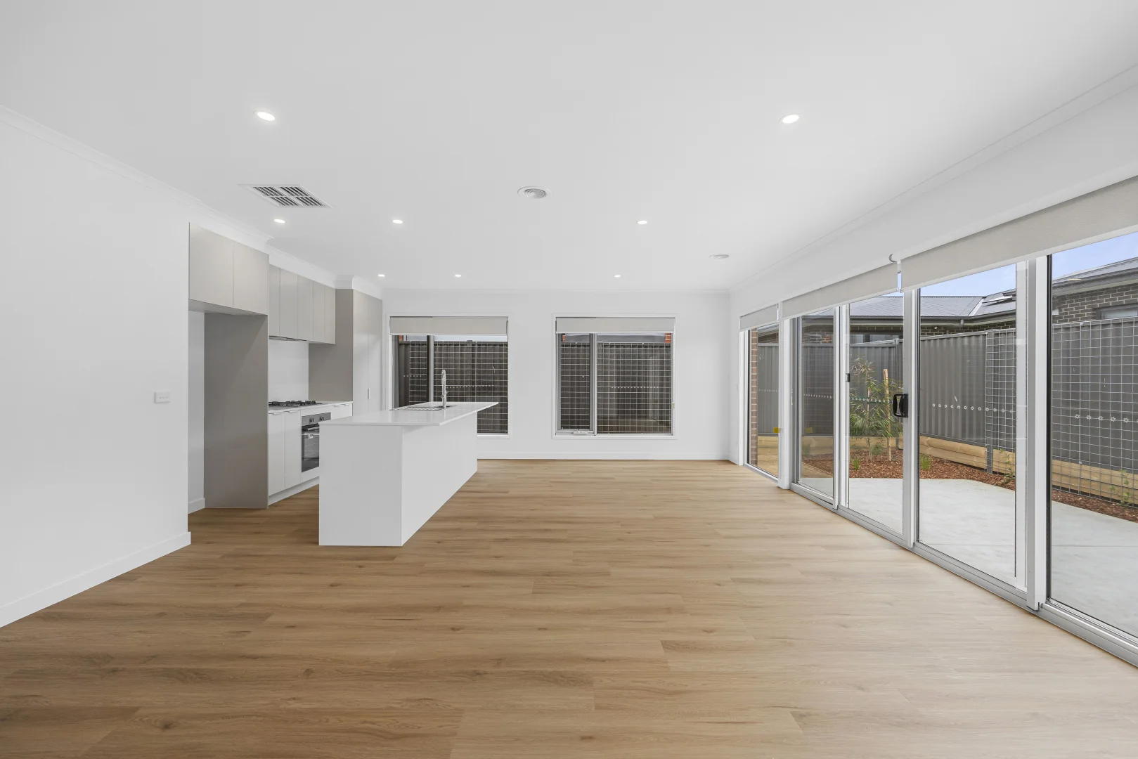 34 Thurling Parade, Lucas VIC 3350 photo 2
