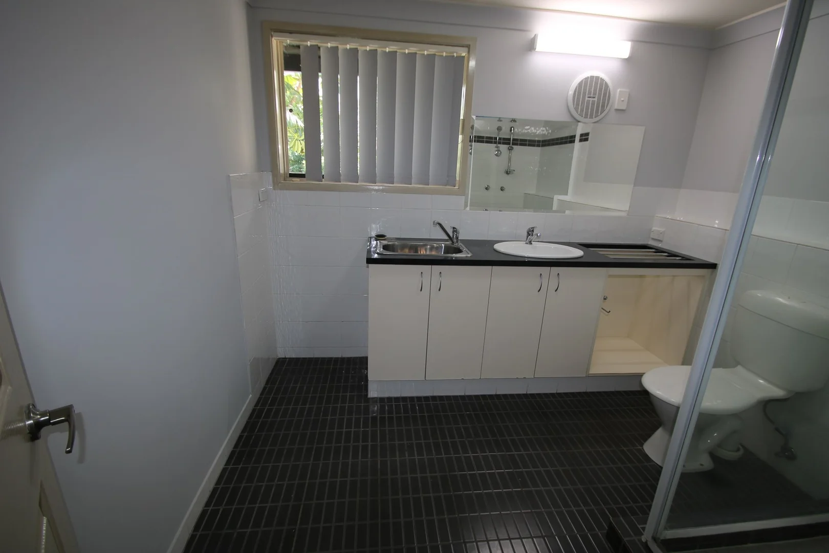 Additional image 6 of a/19 Kumbari Avenue, Southport QLD 4215