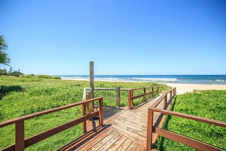 Additional image 9 of 2/42 Sunbrite Avenue, Mermaid Beach QLD 4218
