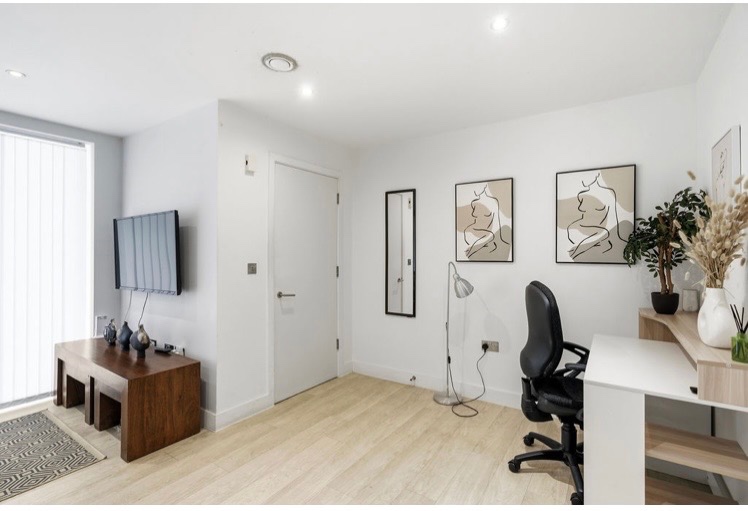 2 Bed Flat, Great Northern Road, CB1, N1 7GU photo 3