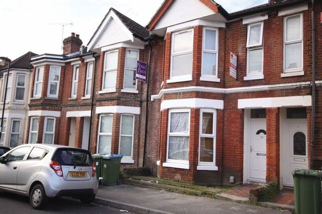 6 Bed Terraced House, Tennyson Road, SO17, N1 7GU