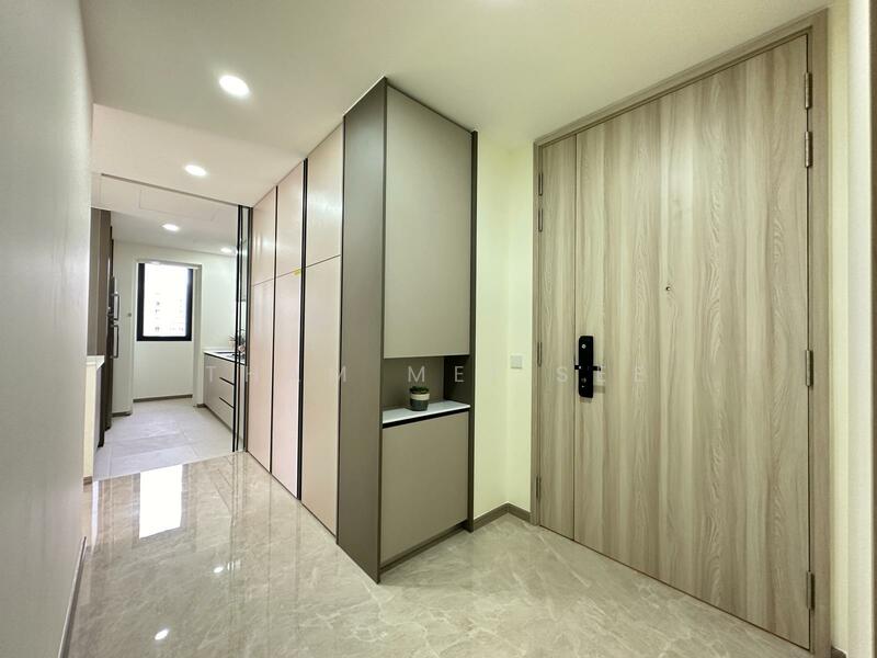 Additional image 9 of 86 Compassvale Bow