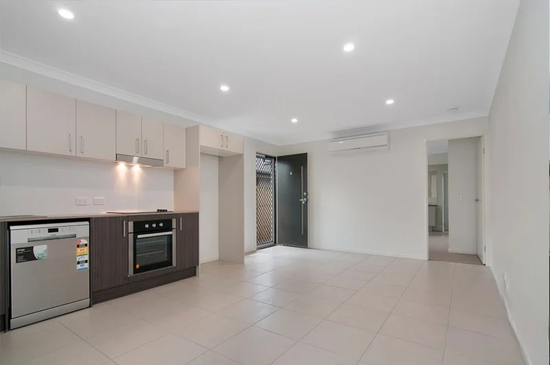 1/24 Stormbird St, Redbank Plains QLD 4301