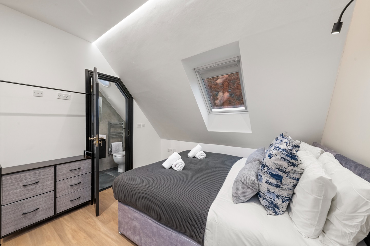 Additional image 12 of 4 Bed Detached House, Fatherson Road, RG1, N1 7GU