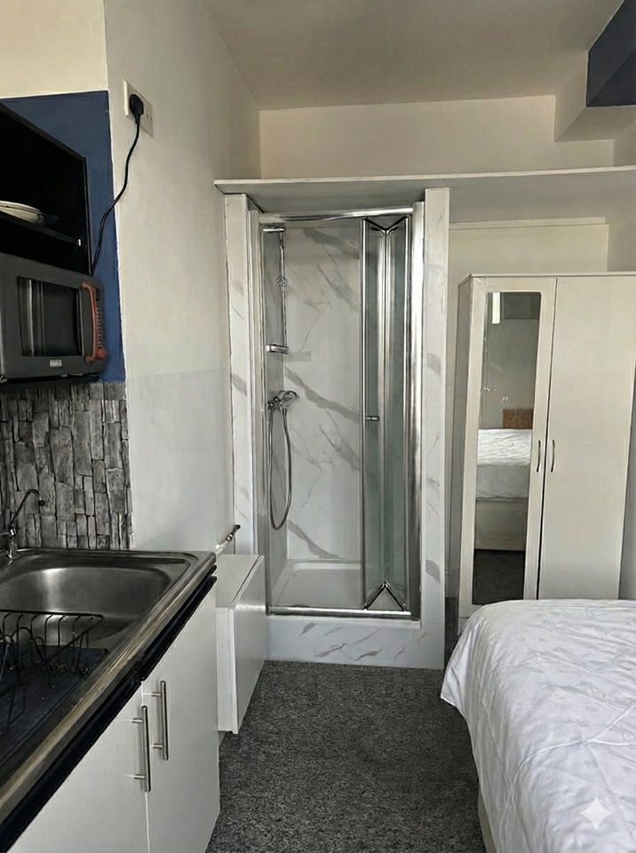 Studio Flat, Castletown Road, W14, N1 7GU photo 3