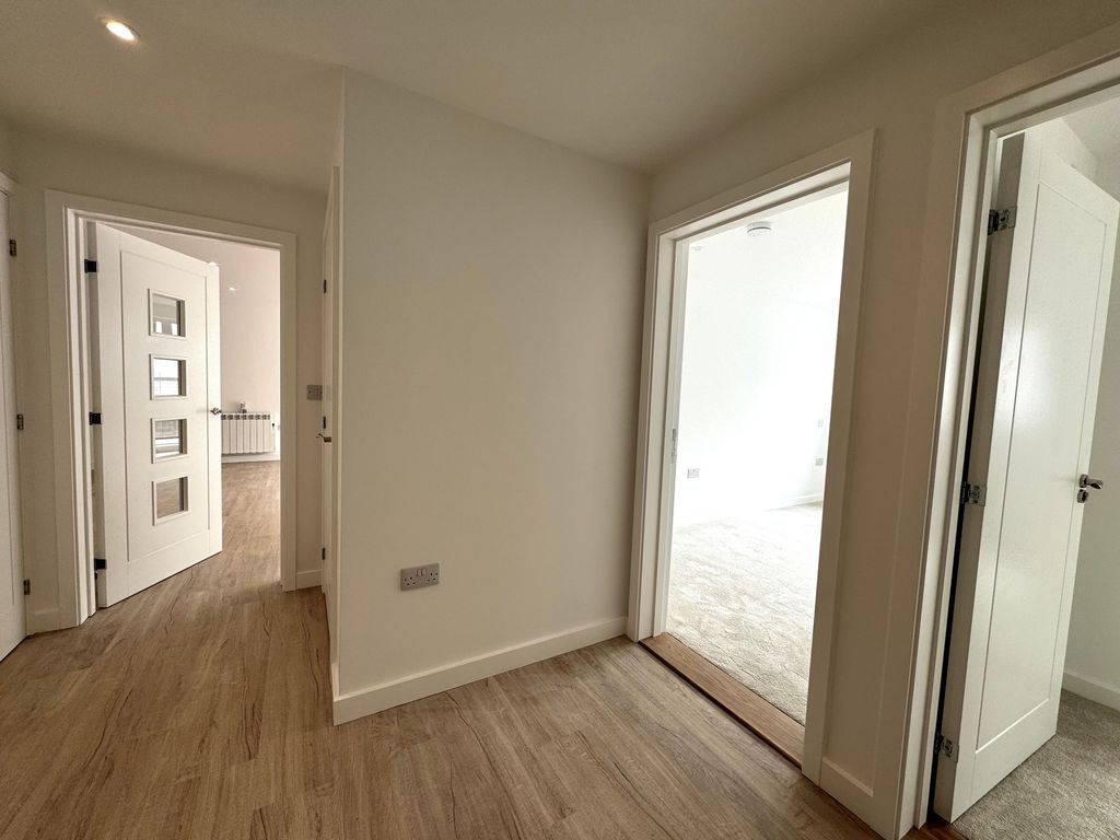 Additional image 9 of 2 bed property for sale3 Crahamel House, St Helier JE2