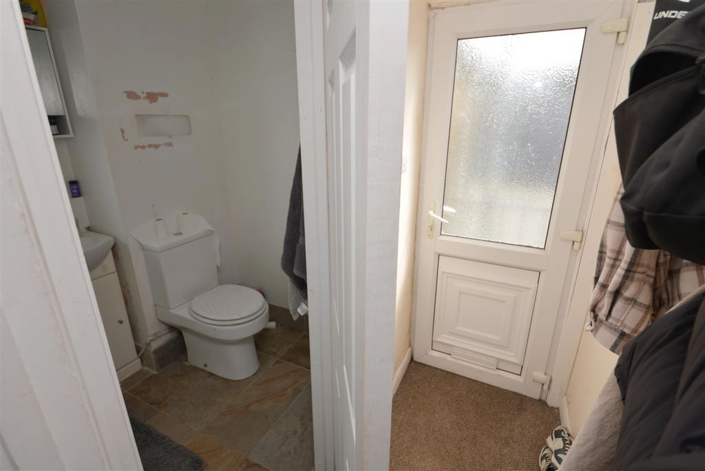 Additional image 11 of 2 bed flat for saleMilford Street, Saundersfoot SA69