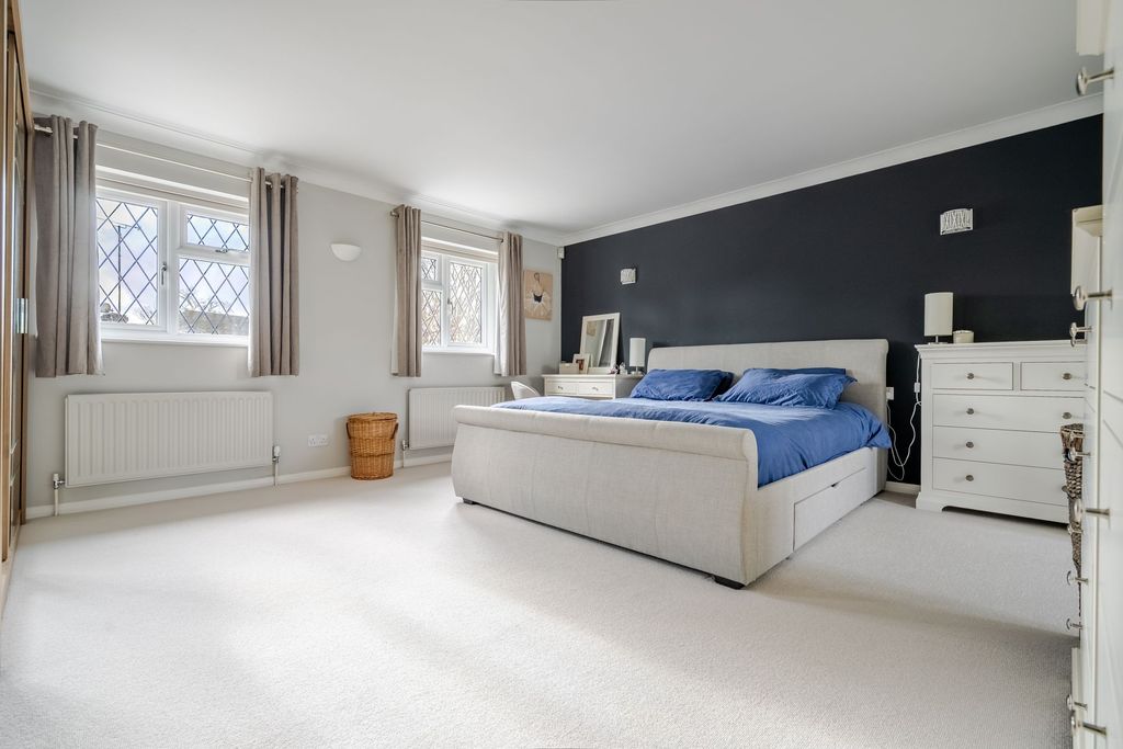 Additional image 6 of 5 bed detached house for saleLeycester Close, Windlesham GU20