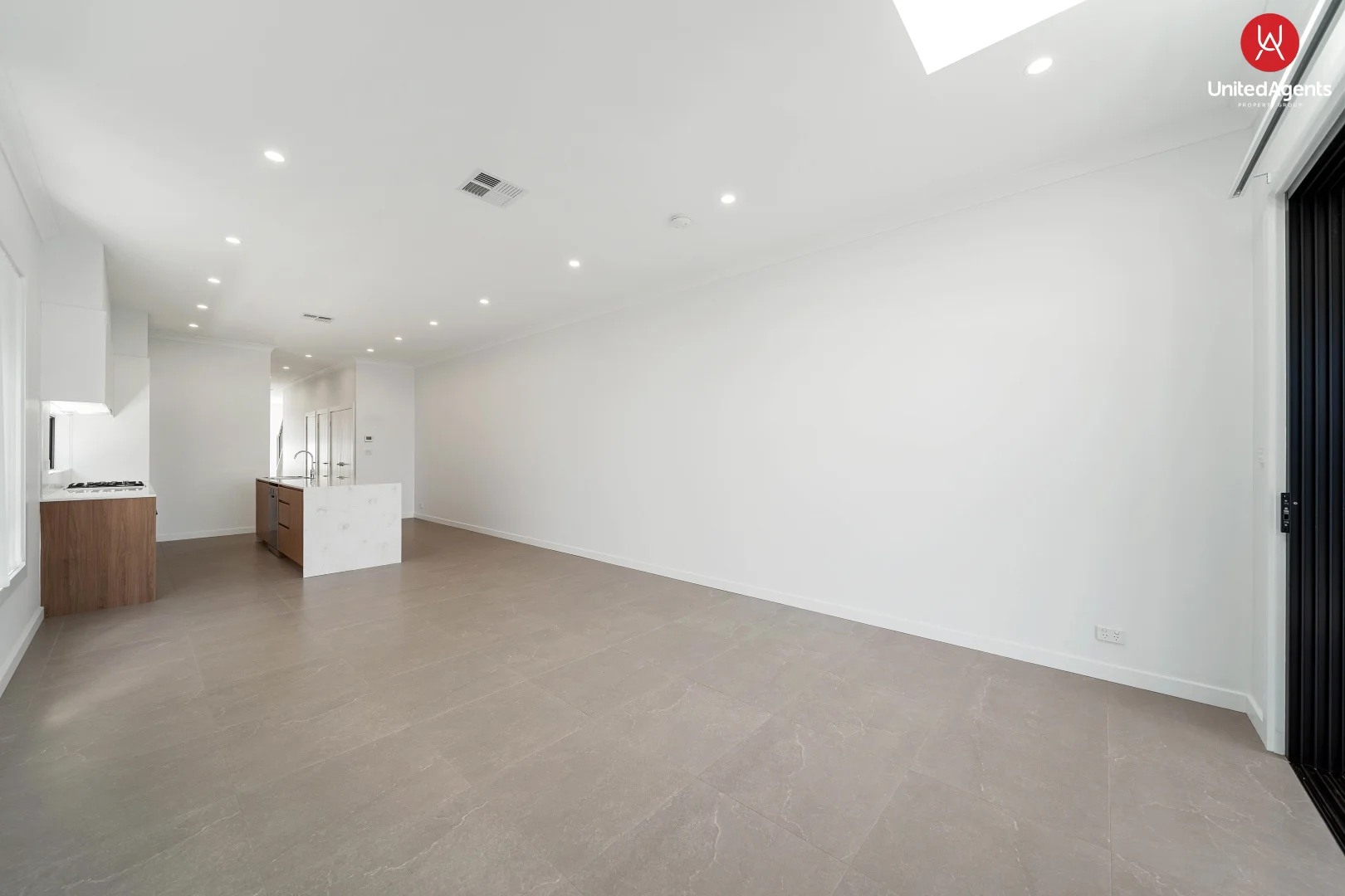 7A Susan Place, Minto NSW 2566 photo 4