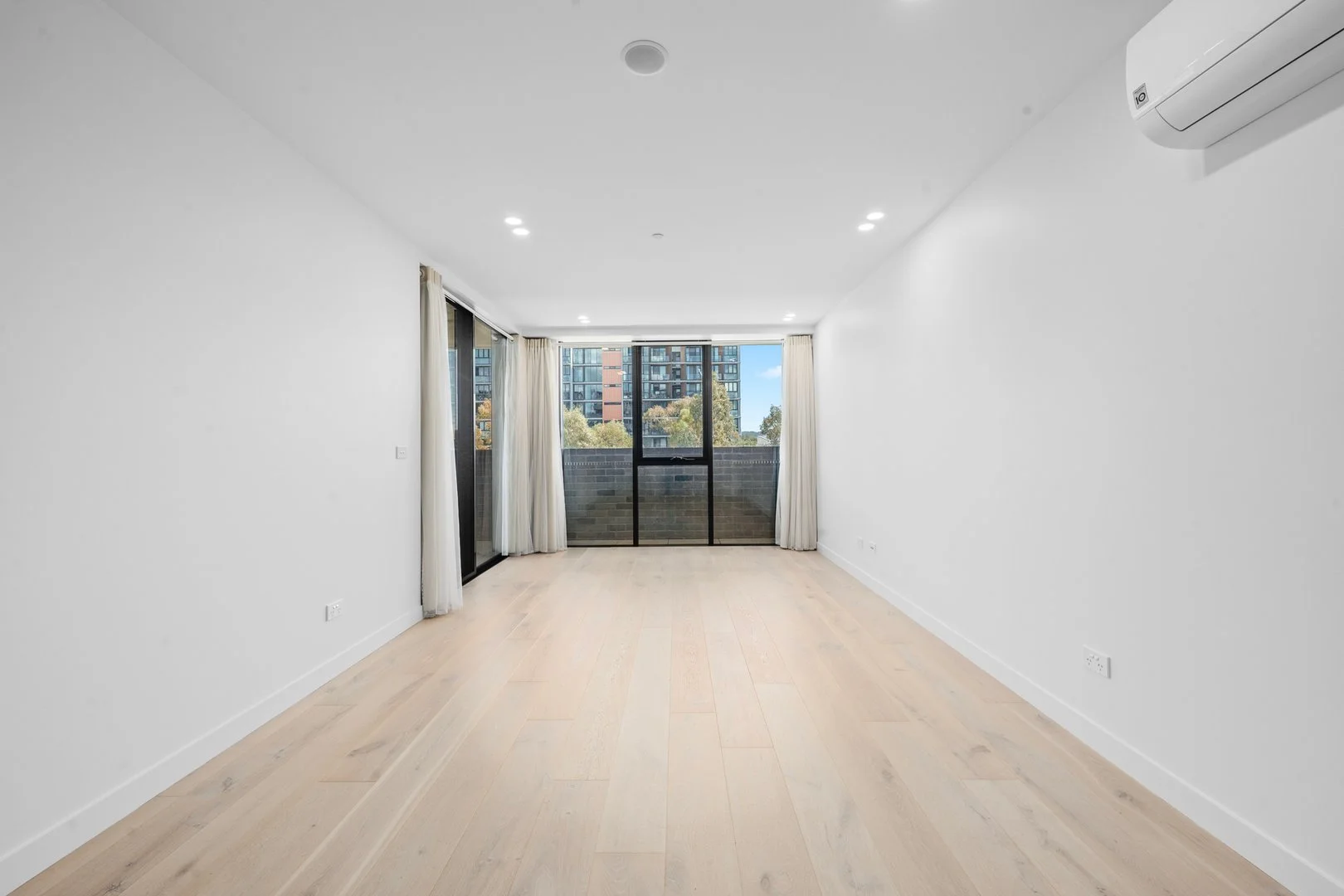 207/258 Northbourne Avenue, Dickson ACT 2602 photo 4
