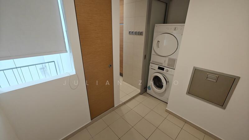 138 Cairnhill Road photo 3