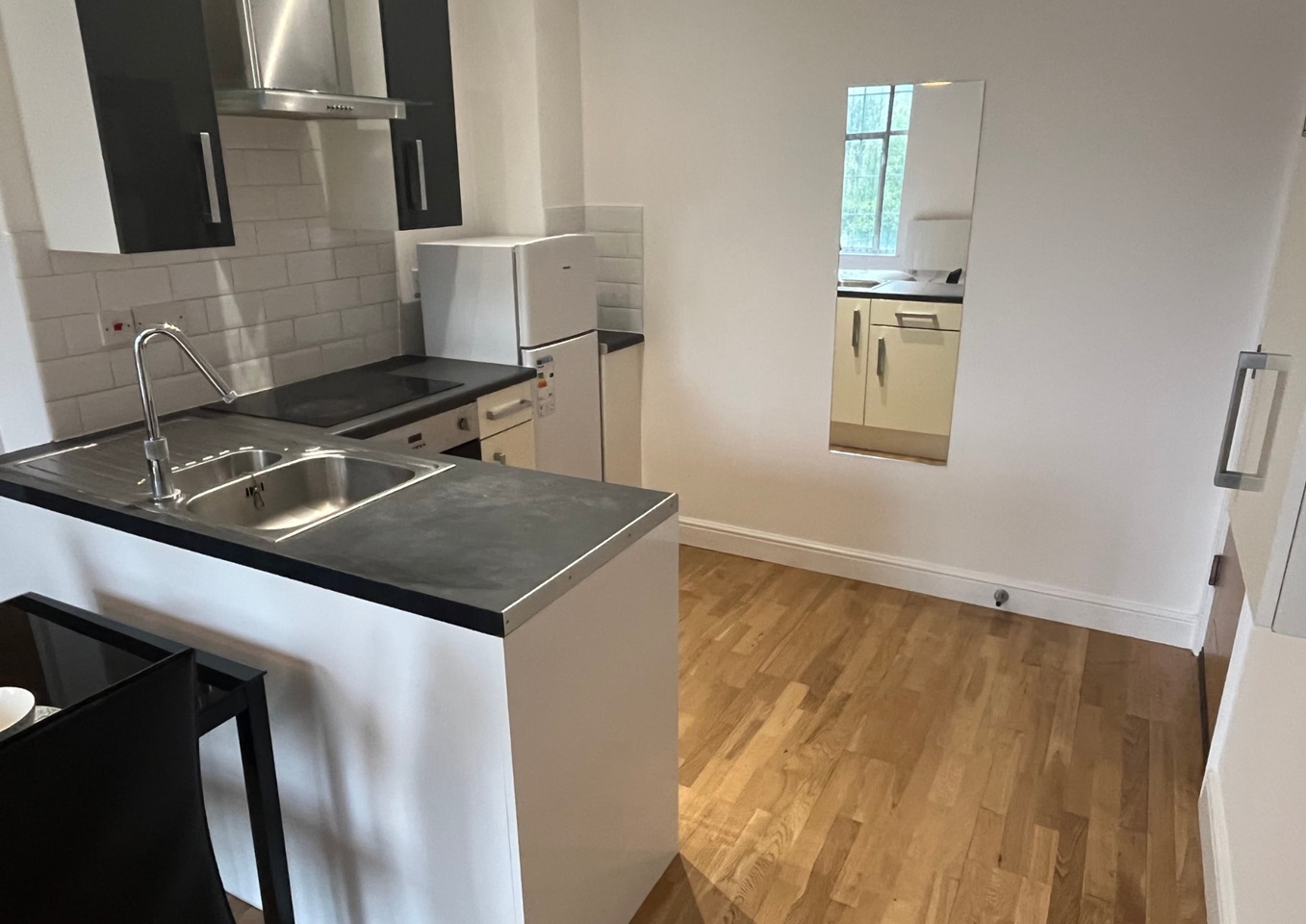 Studio Flat, Lillie House, LE2, N1 7GU photo 5