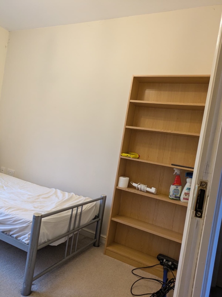 Room in a Shared House, Chieftain Way, CB4, N1 7GU photo 4
