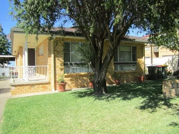 18 Burilla St, South Tamworth NSW 2340